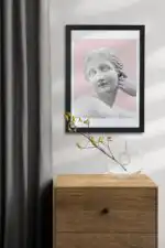 Woman sculpture - Image 2